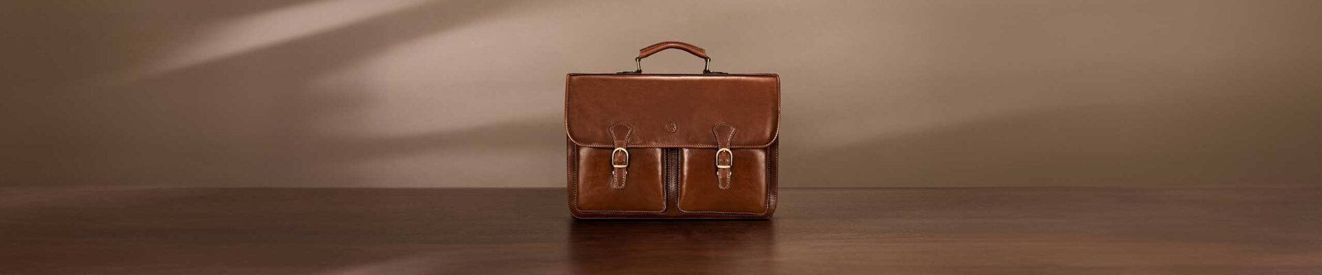 Leather macbook satchel for professionals in full-grain Italian leather