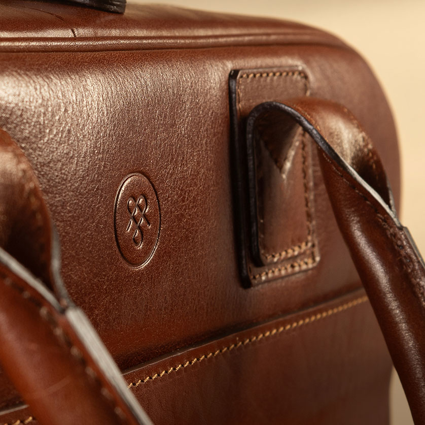 Luxury laptop briefcase guide handle detail