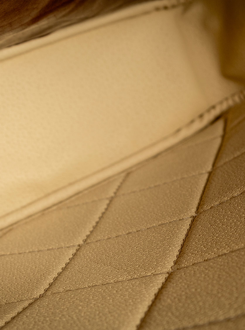 Work briefcase features explained padded laptop compartment