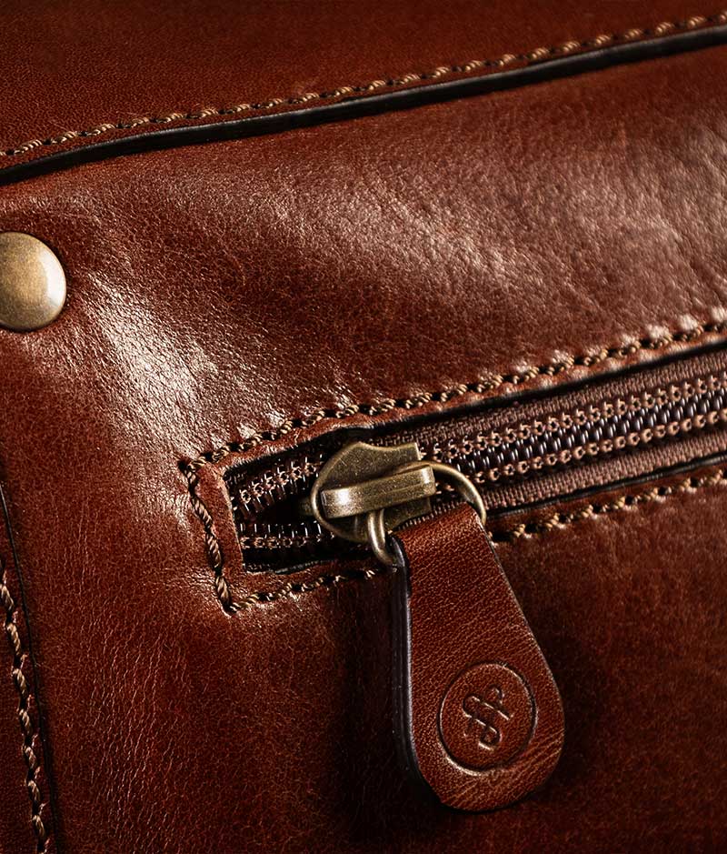 Italian leather satchel YKK zip detail