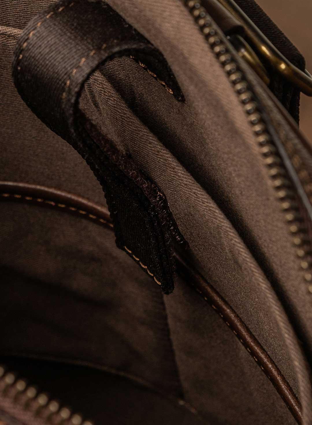 Luxury leather backpack lining with Italian cotton drill interior