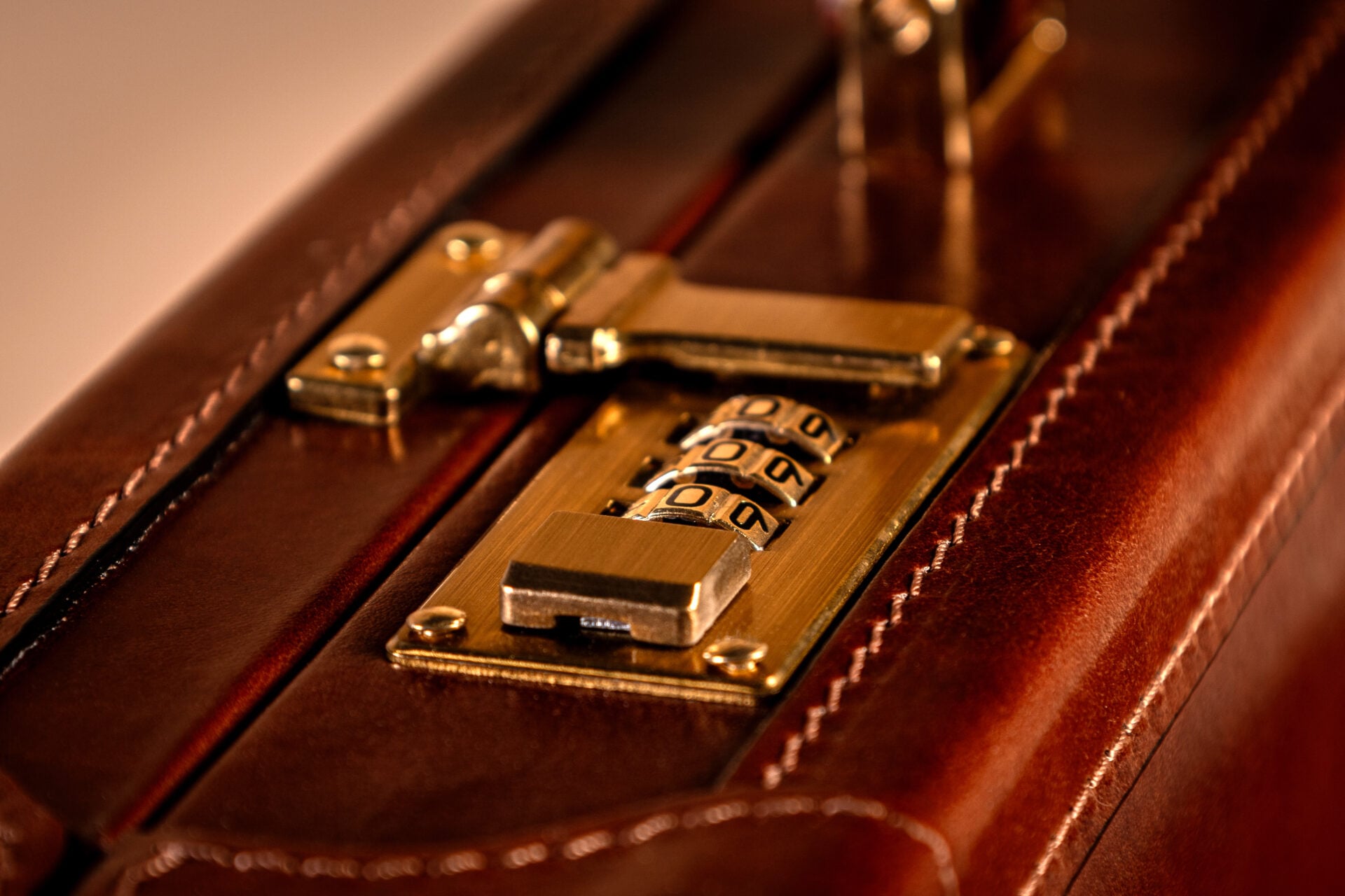 Scanno attaché case in structured Italian leather with twin combination locks