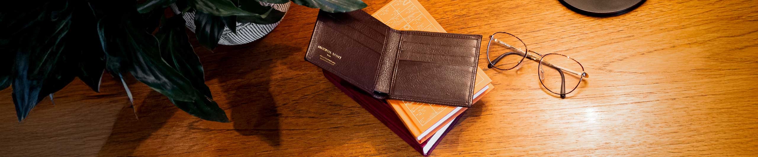 Men's Luxury Leather Bifold Wallets