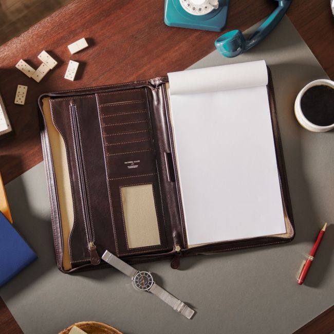 Vasto US Legal-Size Leather Portfolio | Lawyer's Conference Folder